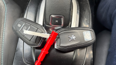 Peugeot 208 1.2 PureTech 100 Allure 5dr EAT8 Petrol Hatchback